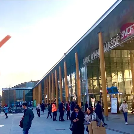 Le Mamcosy - Porte De Geneve - Pied Gare - Hyper Centre - New Eco-quartier Annemasse